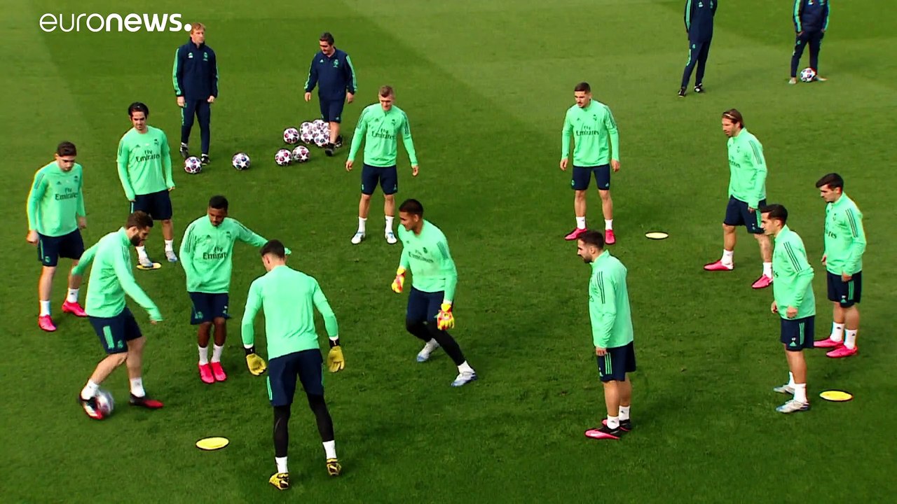 Bald wieder Fußball? Das planen die großen Ligen