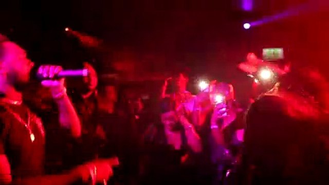 Kranium Performs Cant Believe HER fEATURING wIZKID IN dUBLIN iRELAND