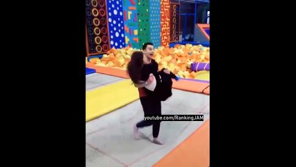 틱톡에서 난리난 그녀의 정체 ㄷㄷ 2018 웃긴 꿀잼영상 모음ㅋㅋㅋㅋㅋ