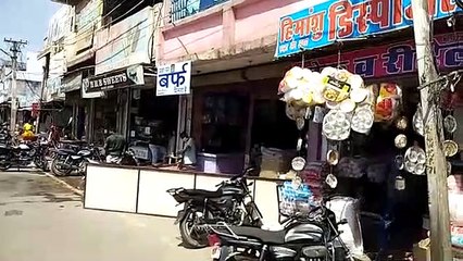 सोशल डिस्टेंसिंग की पालना के निर्देश