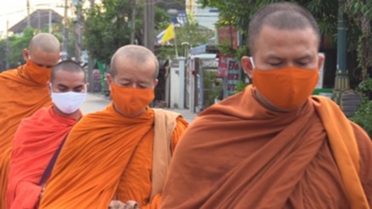 Innovación y buen karma en los tradicionales templos tailandeses