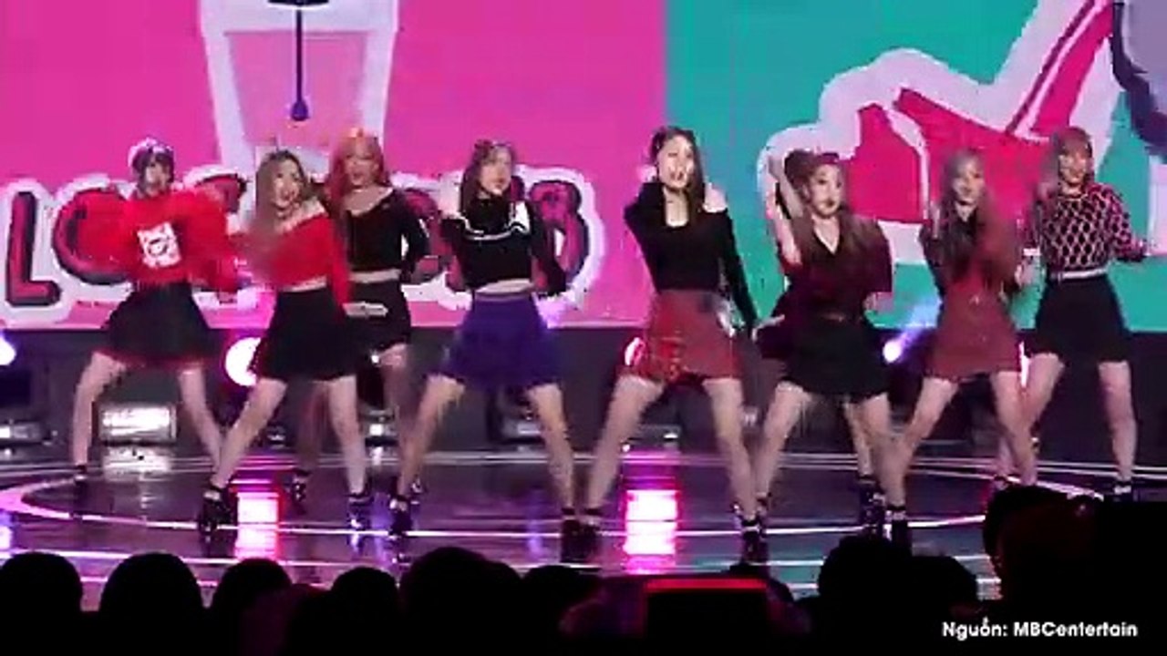 Fan Kpop giật mình trước khoảnh khắc nữ Idol tân binh bị tụt váy trên sân khấu