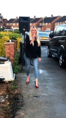 Kerry Sullivan singing in Luton