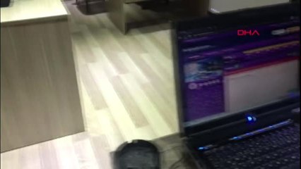 SANCAKTEPE'DE MÜHÜRLENEN İŞ YERİNDE KUMAR OYNARKEN YAKALANDILAR