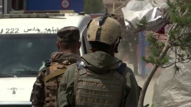 아프간 카불서 무장 괴한, 병원 공격... 신생아 등 14명 사망 / YTN