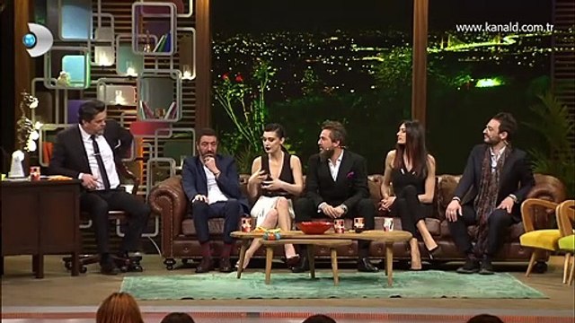 Beyaz Show - Diriliş Ertuğrul dizisinde oynayan oyuncuların başlarından geçen komik anılar