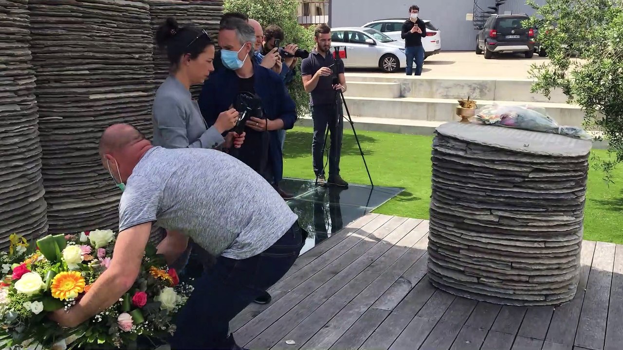 HOMMAGE - Le souvenir de la catastrophe de Furi...
