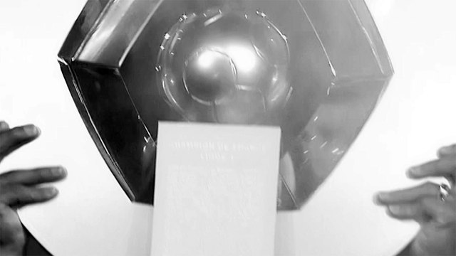 Paris Saint-Germain dedicates its 9th championship title to healthcare workers and everyday heroes