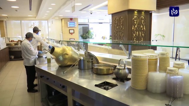 المطاعم والمولات تتخذ إجراءات وقائية بعد السماح بإعادة فتحها وتقديم خدماتها للمواطنين