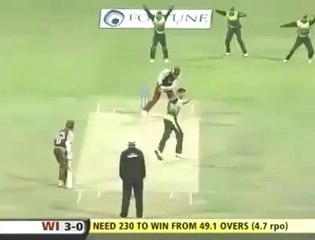 Sohail Tanvir Brilliant Setup of Chris Gayle. 2008 KUKRI !!!