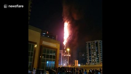 Massive fire lights up skyscraper in UAE