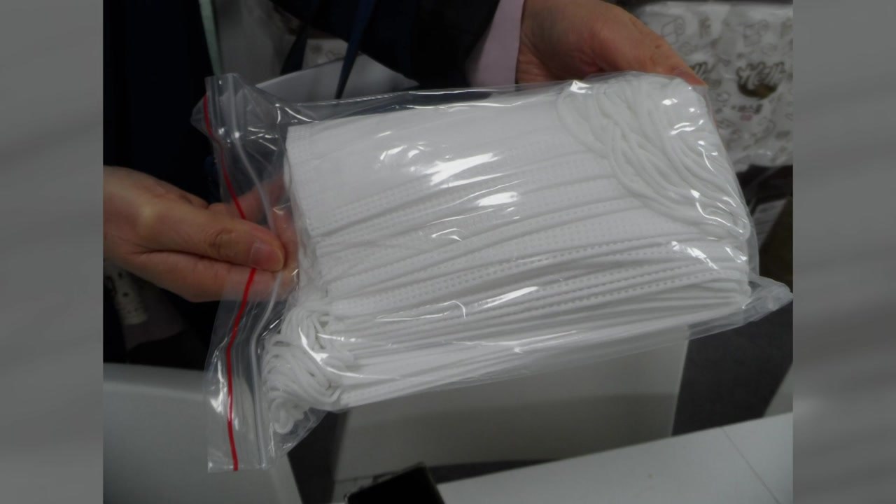 저품질 수입마스크 180만 장 국산으로 속여 판 업체 적발 / YTN