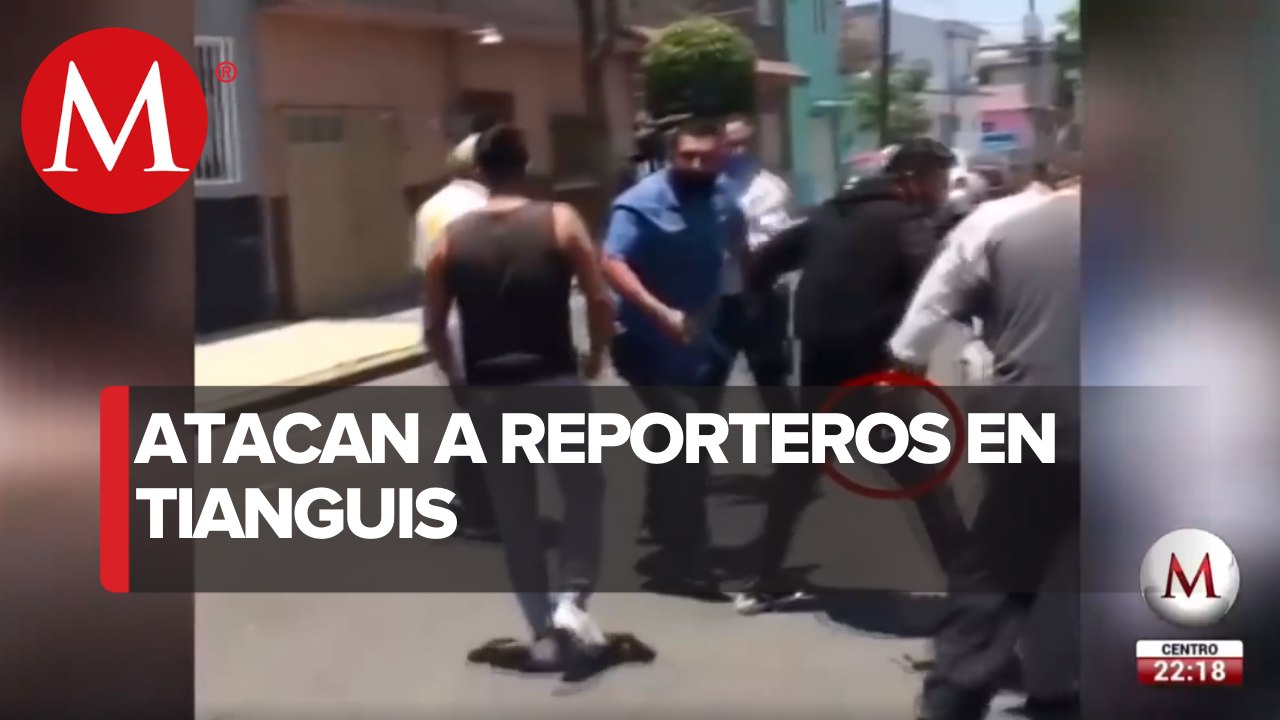 Tianguistas agreden a equipo de Milenio en la V. Carranza