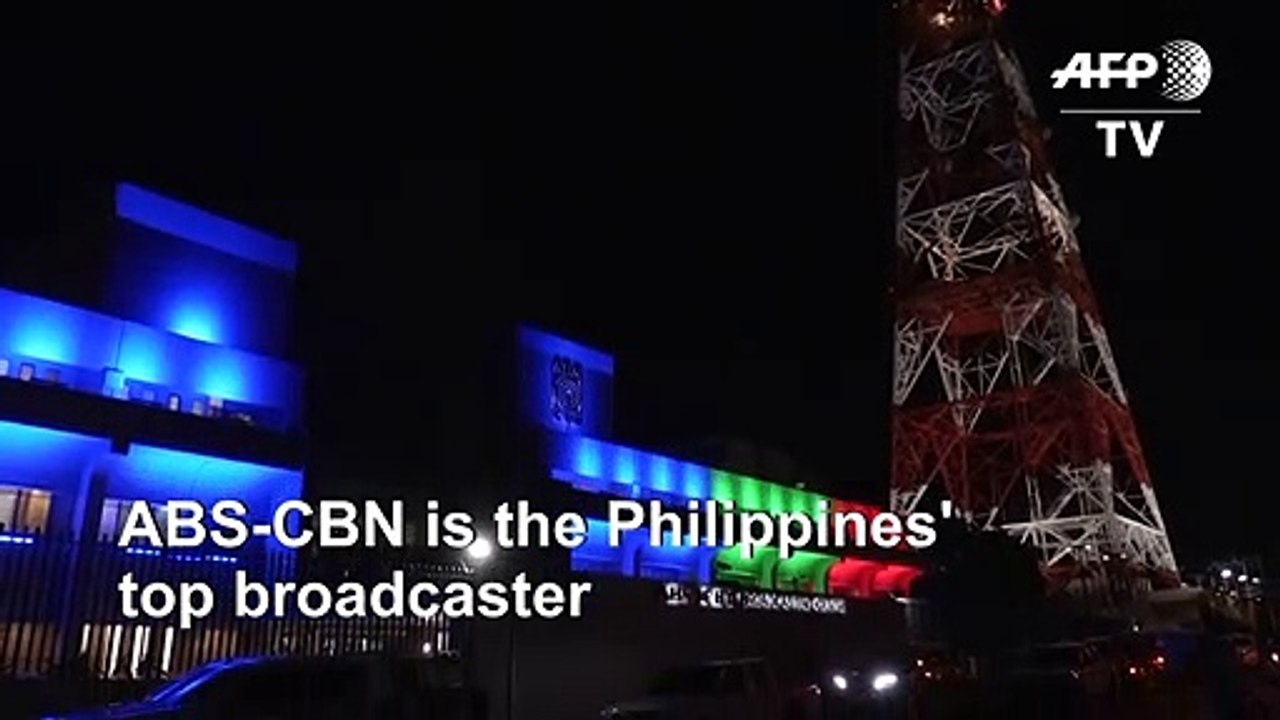 Philippines forces top media network off air