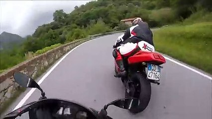 CBR 600 Vs Mito 125 ( 720 X 720 )