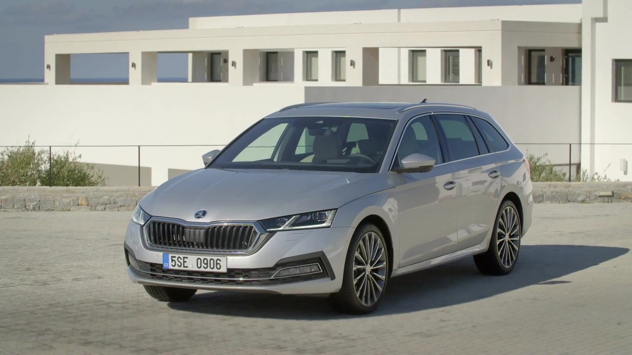 Neuer ŠKODA OCTAVIA steht zur Probefahrt bereit
