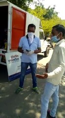 गरीब मजदूरों की मदद को आगे आई समाजसेवी संस्थाएं