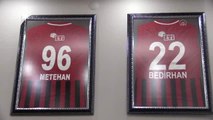 Eskişehirspor'un Altunbaş kardeşleri evlerinin odasını spor salonuna çevirdi