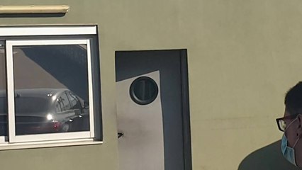 Messi y Suárez acuden a hacerse la prueba del Covid-19