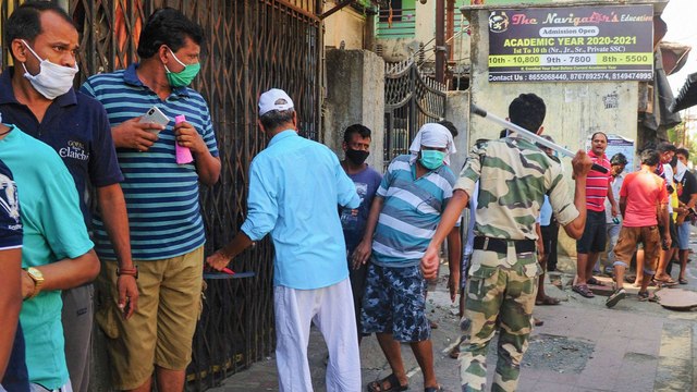 BMC decides to shut all liquor shops in Mumbai