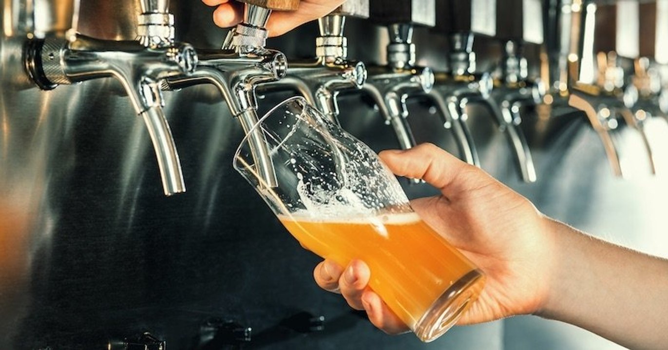 Les brasseurs français contraints de détruire au moins 10 millions de litres de bière périmée, à cause du confinement