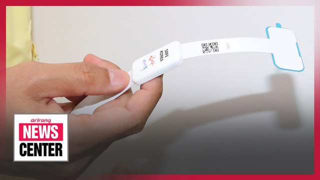 Two S. Korean quarantine violators issued wristband tracking devices