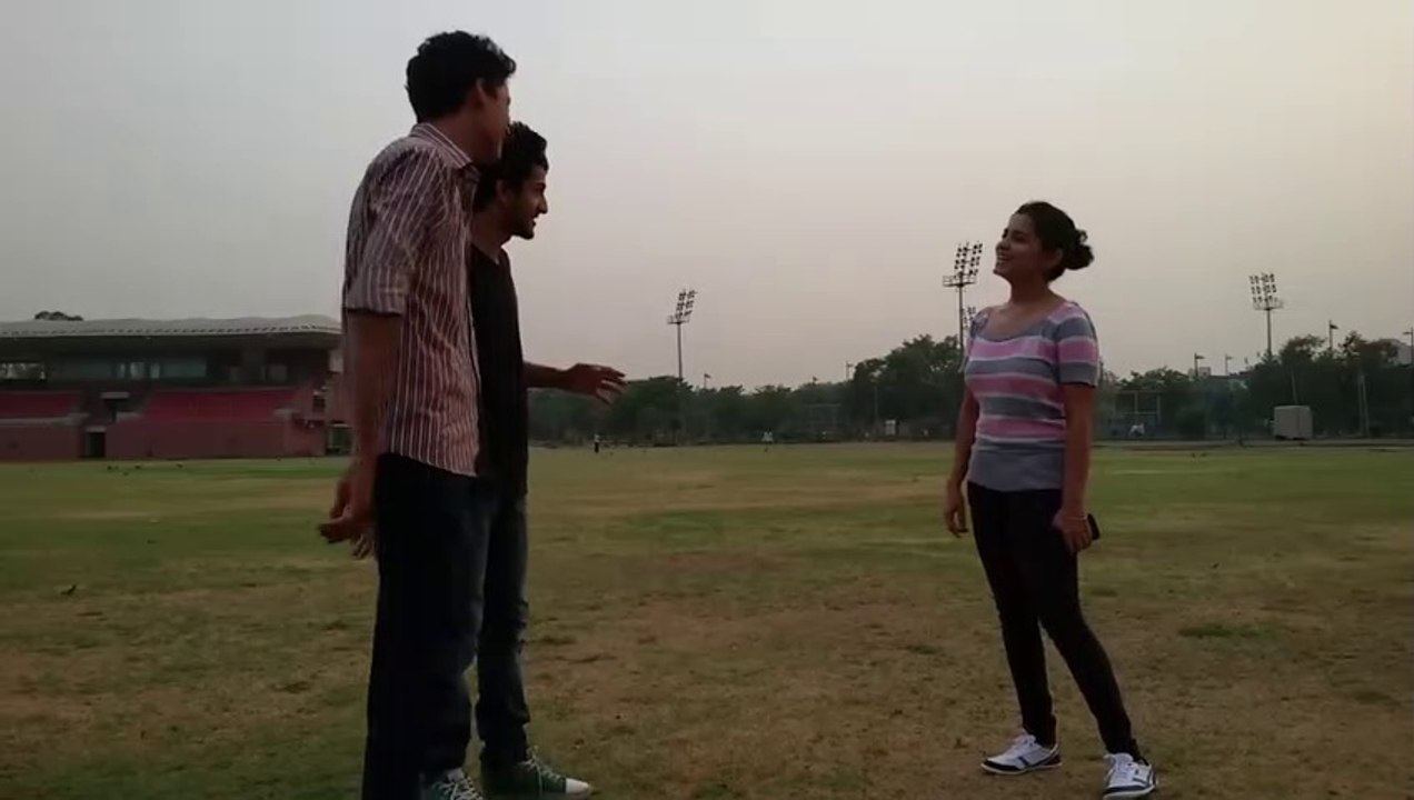 Awkwardly Singing For Indian Girls - Prank in INDIA by AVRprankTV