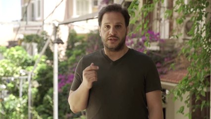 Stop littering: Lebanese photographer documents discarded mask and gloves