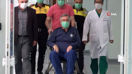 Türkiye’de koronavirüse karşı ilk plazma tedavisi yapılan hasta taburcu oldu