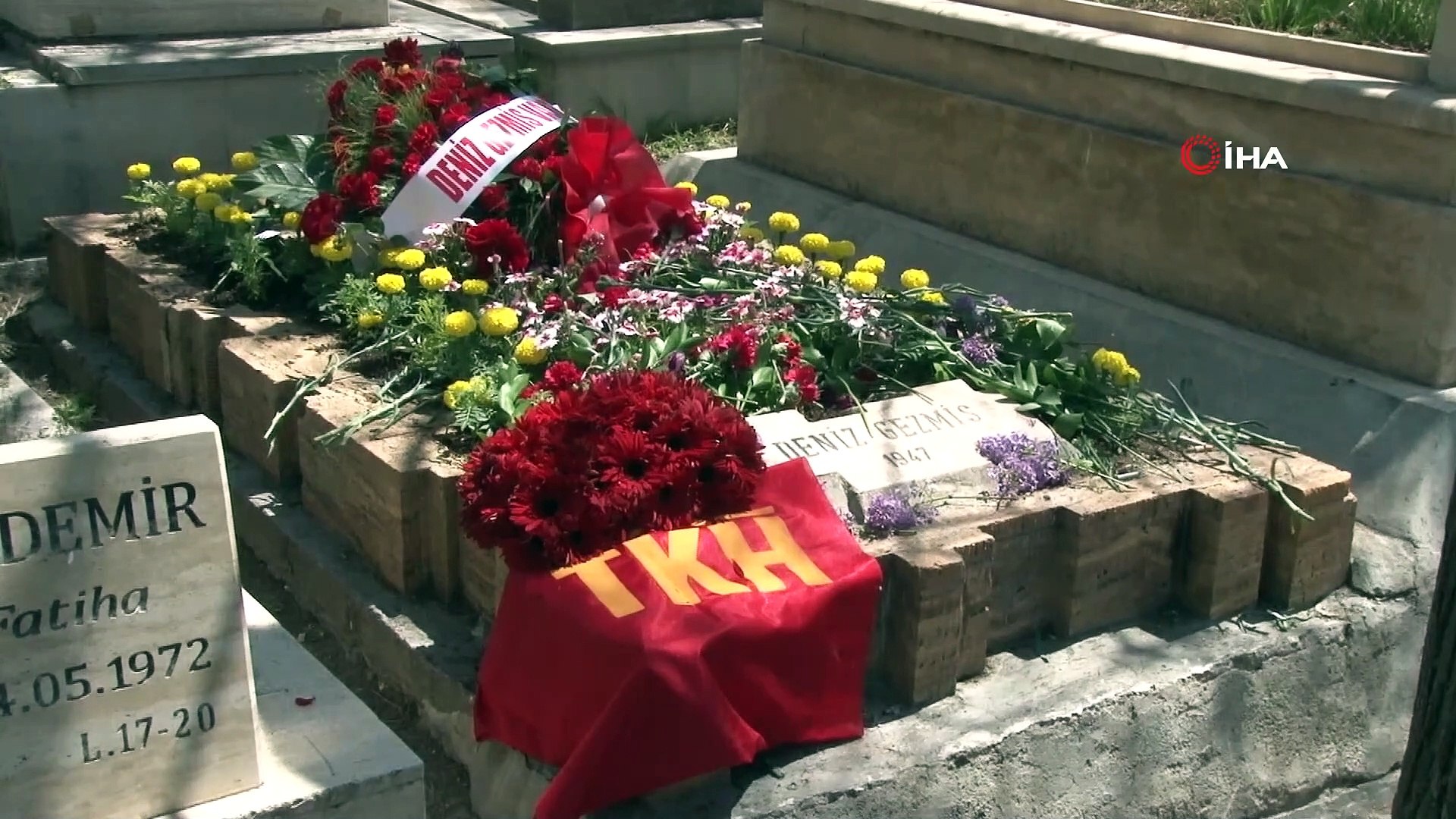 Deniz Gezmiş ve arkadaşlarına mezarları başında anma - Dailymotion Video