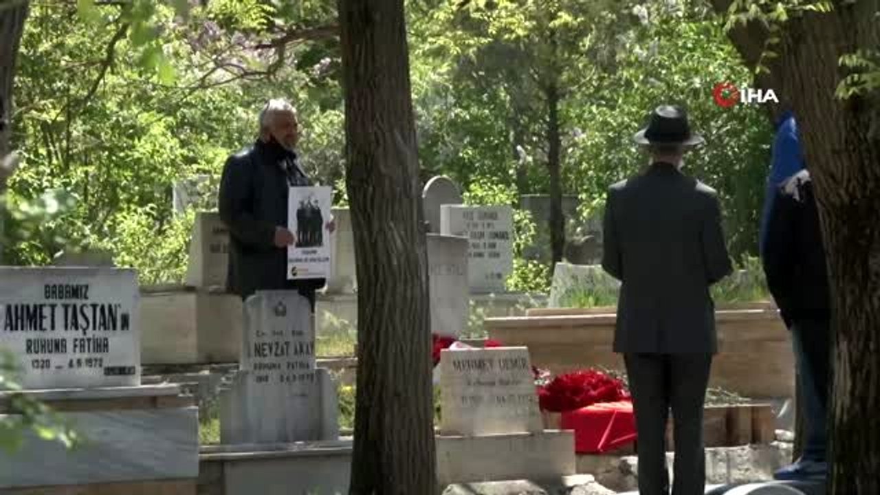 Deniz Gezmiş ve arkadaşlarına mezarları başında anma