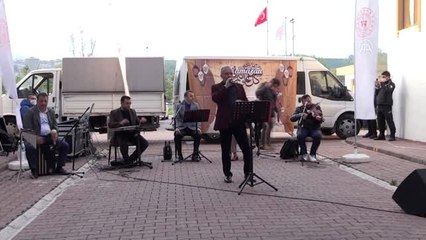 Karantinadaki vatandaşlara semazen eşliğinde iftar programı