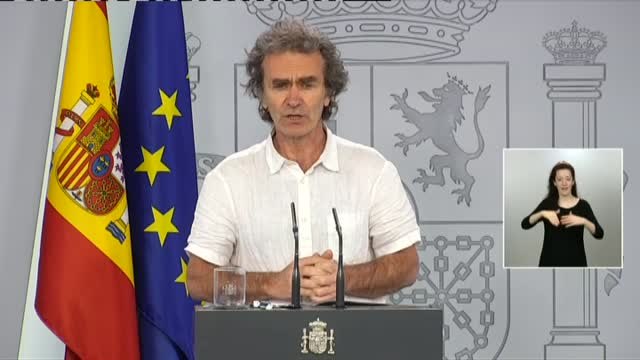 Simón advierte que si damos un paso atrás sería terrible y nuestros profesionales sanitarios no podrían aguantar otra situación semejante