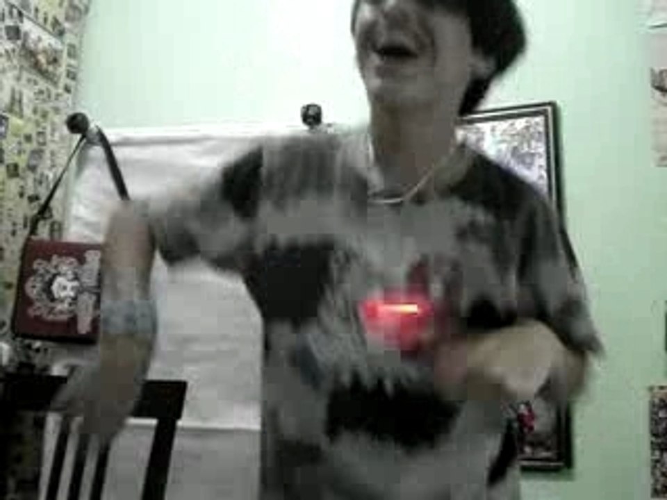 Rodrigo Melo dançando Txutxucão ;)