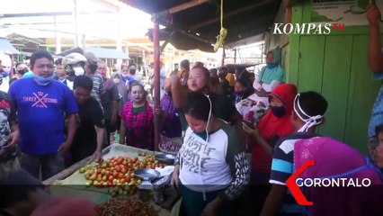 Ngamuk! Pedagang Pasar Tolak Penutupan Toko di Masa PSBB