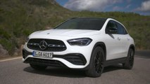 The new Mercedes-Benz GLA 250 4MATIC Design in White metallic