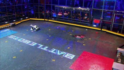 Son of Whyachi vs. Ghost Raptor - BattleBots