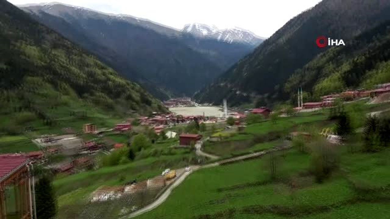 Turizm merkezi Uzungöl yaban hayvanlarına kaldı