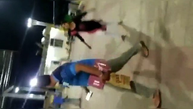 शराब का साइड इफेक्टः अनूपपुर में नशे में धुत्त युवती ने किया जमकर हंगामा, पुलिस से की बदसलूकी