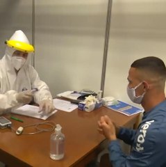 Gremio players undergo strict health checks upon return to training​