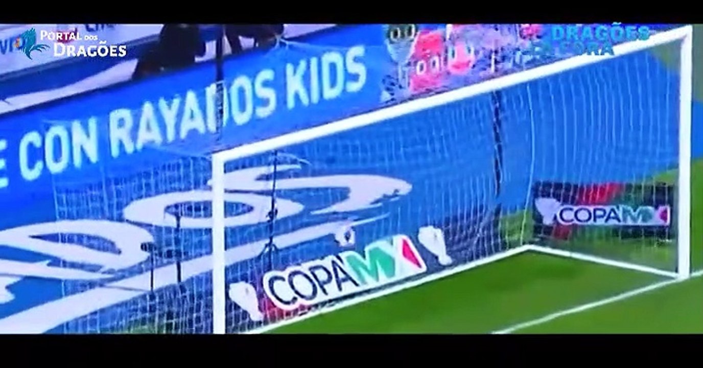"Não posso dizer mal do FC Porto. Nada. Gosto muito das pessoas"