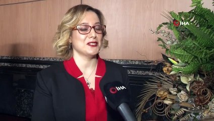 Doktor annelerden vefat eden sağlık çalışanı çocuklarına burs