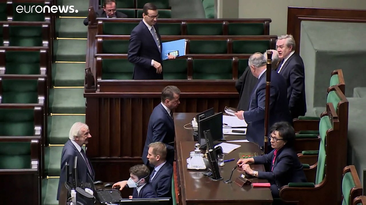 Corona-Krise: Polen verschiebt umstrittene Präsidentenwahl