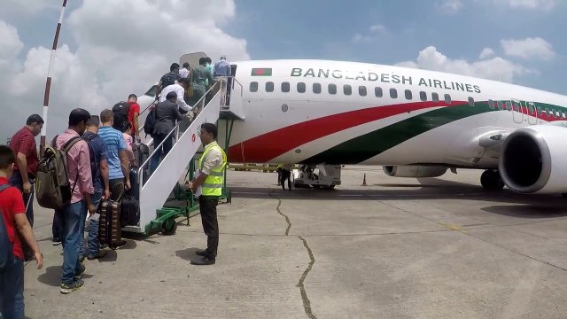 BIMAN BANGLADSEH AIRLINES B737-800 TAKEOFF FROM DHAKA