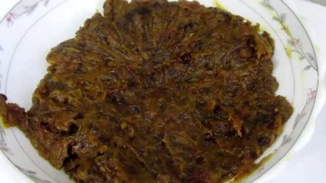 Ramazan ayına özel hurmalı lokum üretti