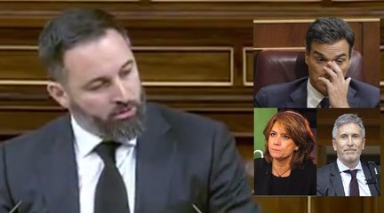 Santiago Abascal: "Aléjese señor Sánchez del odio histórico de la izquierda hacia los homosexuales"