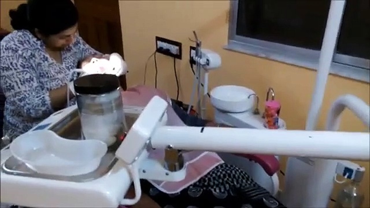 procedure of teeth scaling (360 mp4)