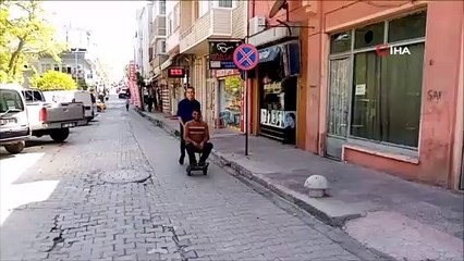 Tekirdağ’da gülümseten görüntü...Soranlara, 'Koronavirüsü yakalamaya gidiyorum' dedi