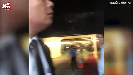 Clip quản lí cao ốc TP.HCM trợn mắt gào thét đuổi người trú mưa giữa trời mưa to khiến CĐM bức xúc