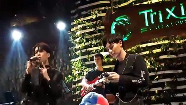 Erik cover Người Ta có Thương Mình đâu